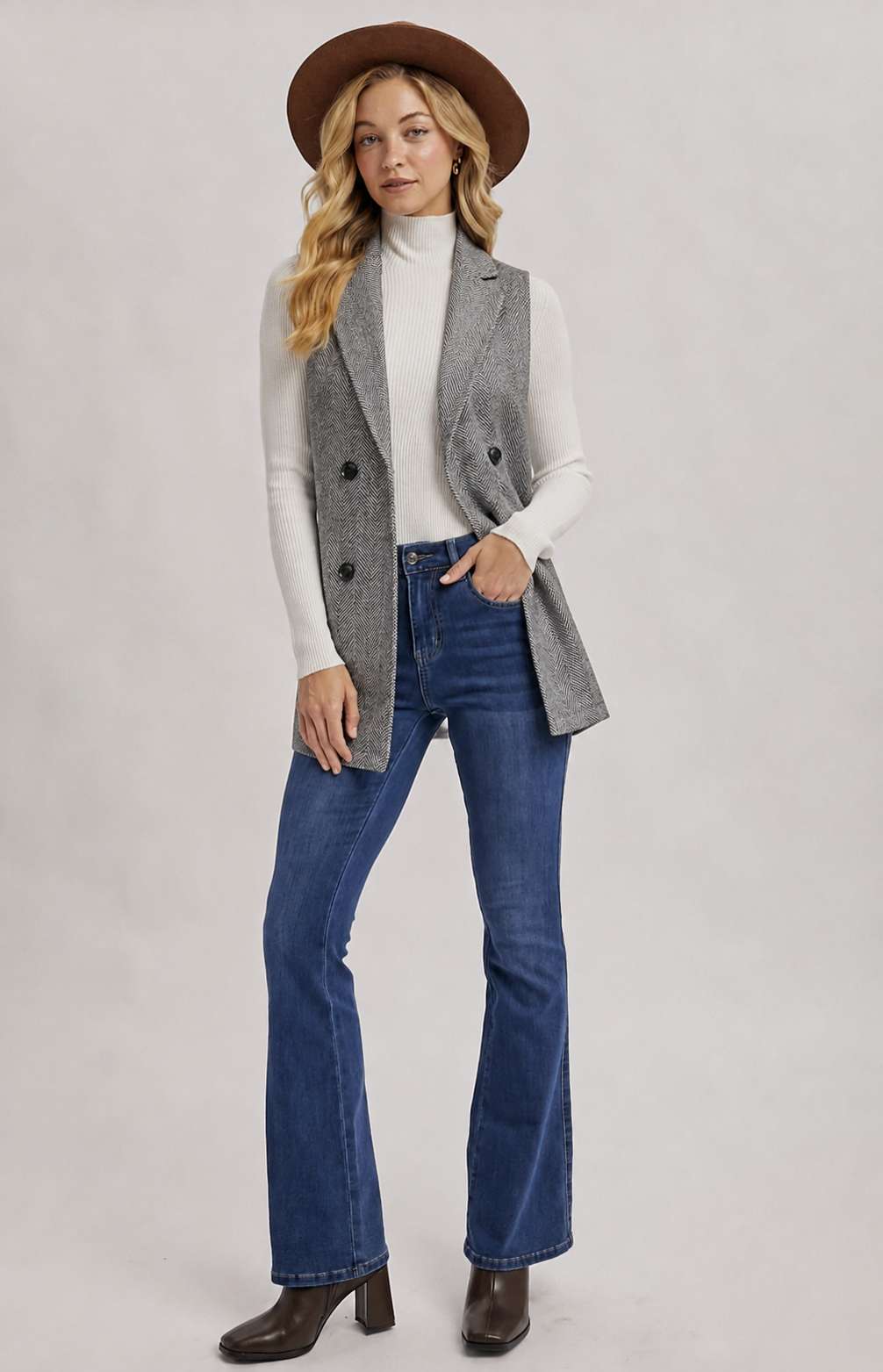 Long Sleeveless Suit Jacket