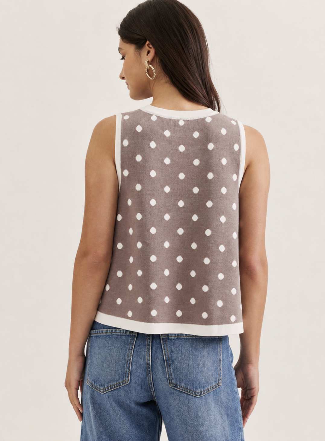 Polka Dot Sleeveless Round Neck Top