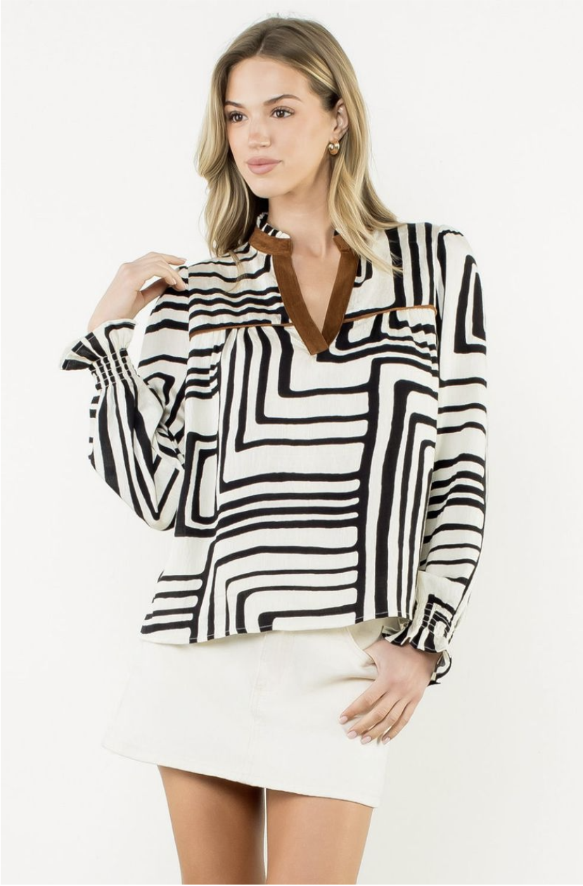 Long Sleeve Print V Neck Top Black/White