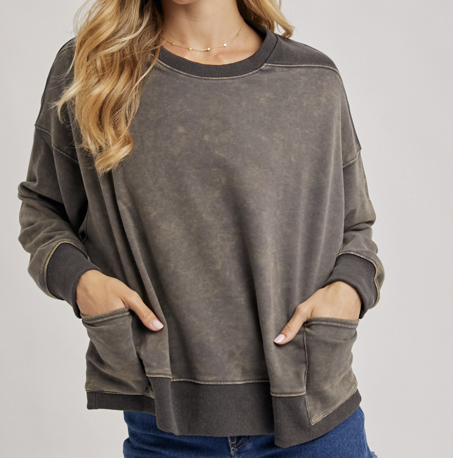 Washed Oversize Knit w/ Pockets