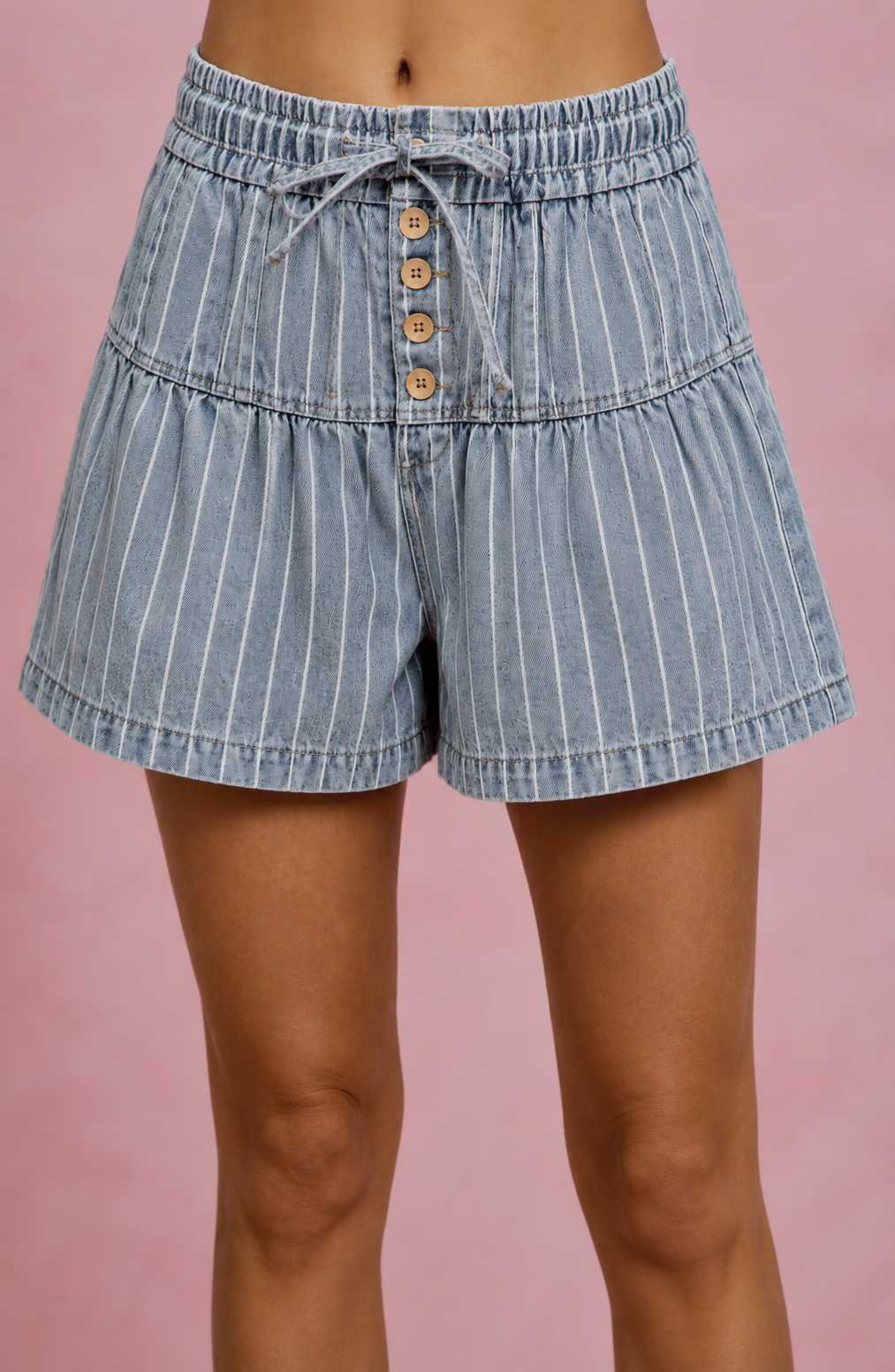 Stripe Flared Pintuck Detail Shorts