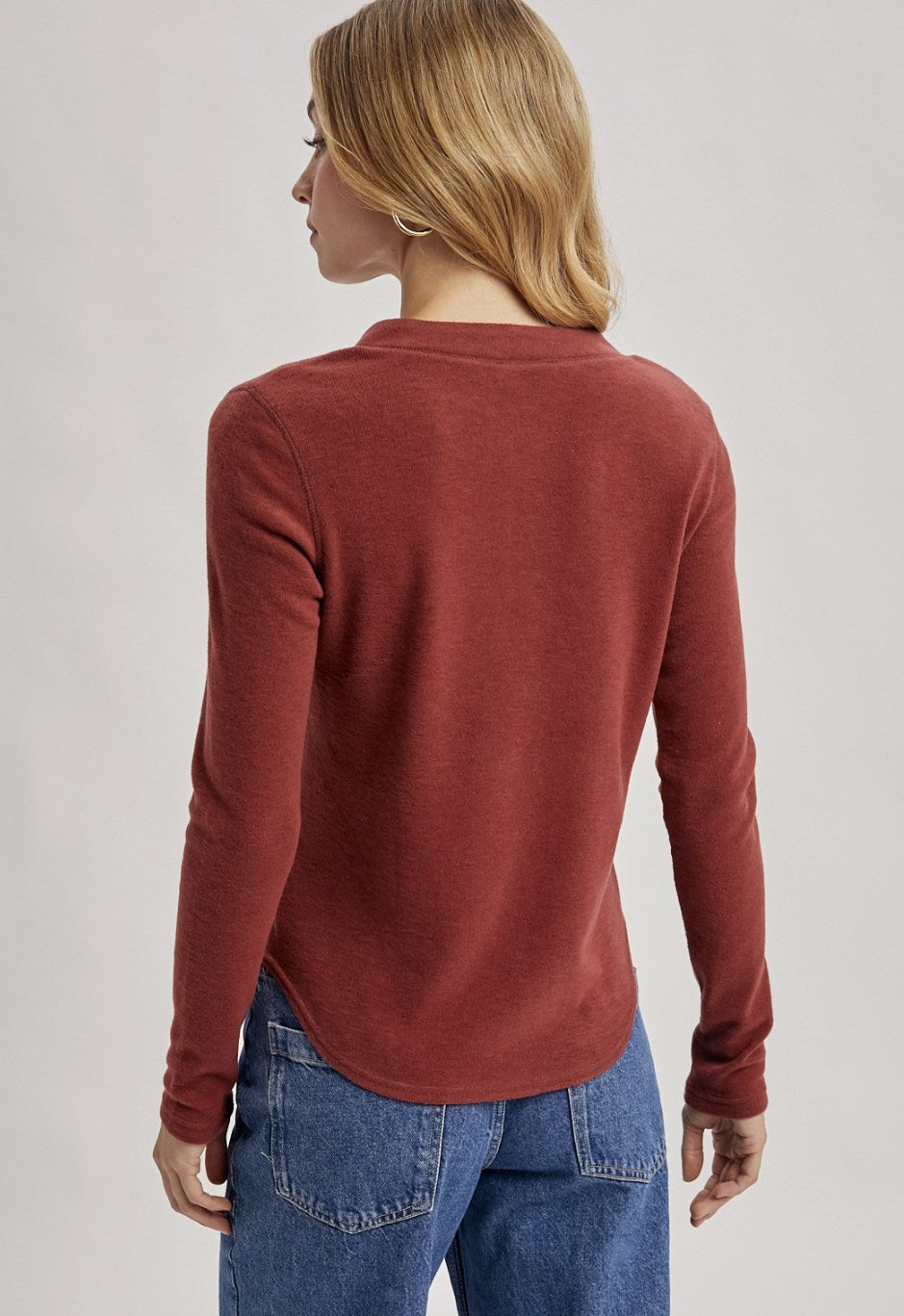 Henley Snap with Dolphin Hem Shirt