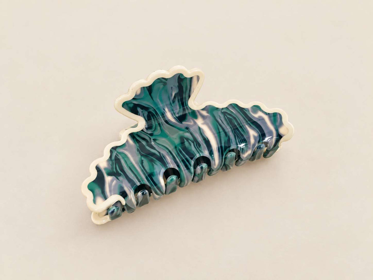 Wavy Edge Claw Clip