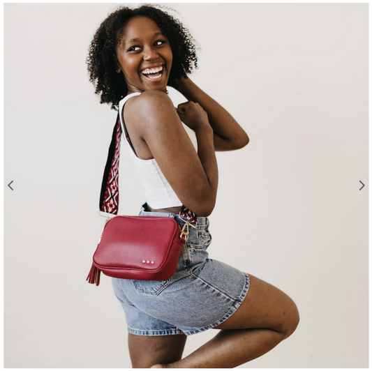 Willow Camera Crossbody