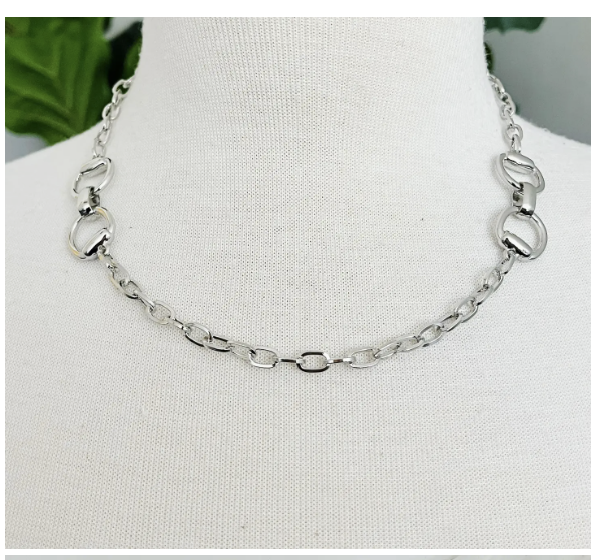 Double Equestrian Chain